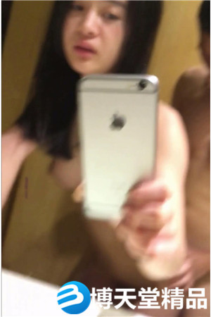 [国产剧情]学生妹拿着手机对着镜子拍摄被男友后 大奶子真是极品